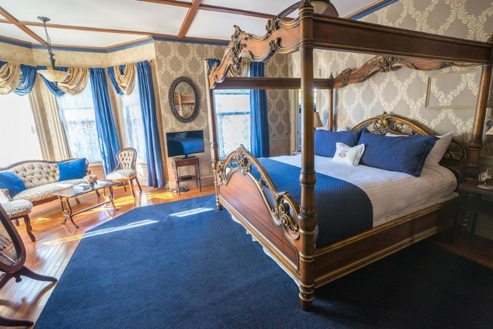The Wallingford Victorian Inn Image 40