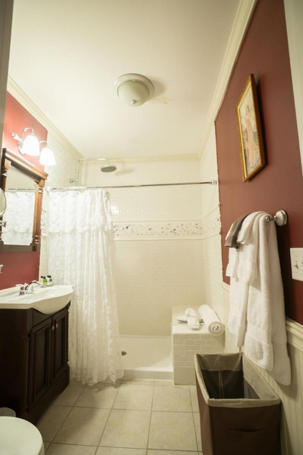 The Wallingford Victorian Inn Image 48