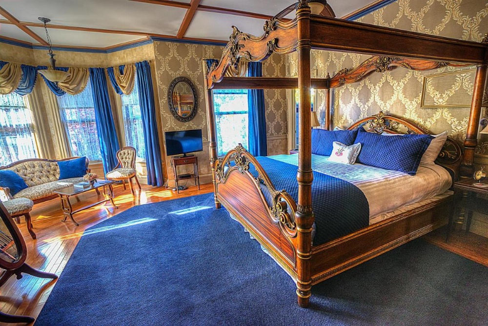 The Wallingford Victorian Inn Image 8